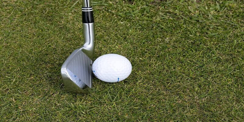 How to Select the Right Golf Ball